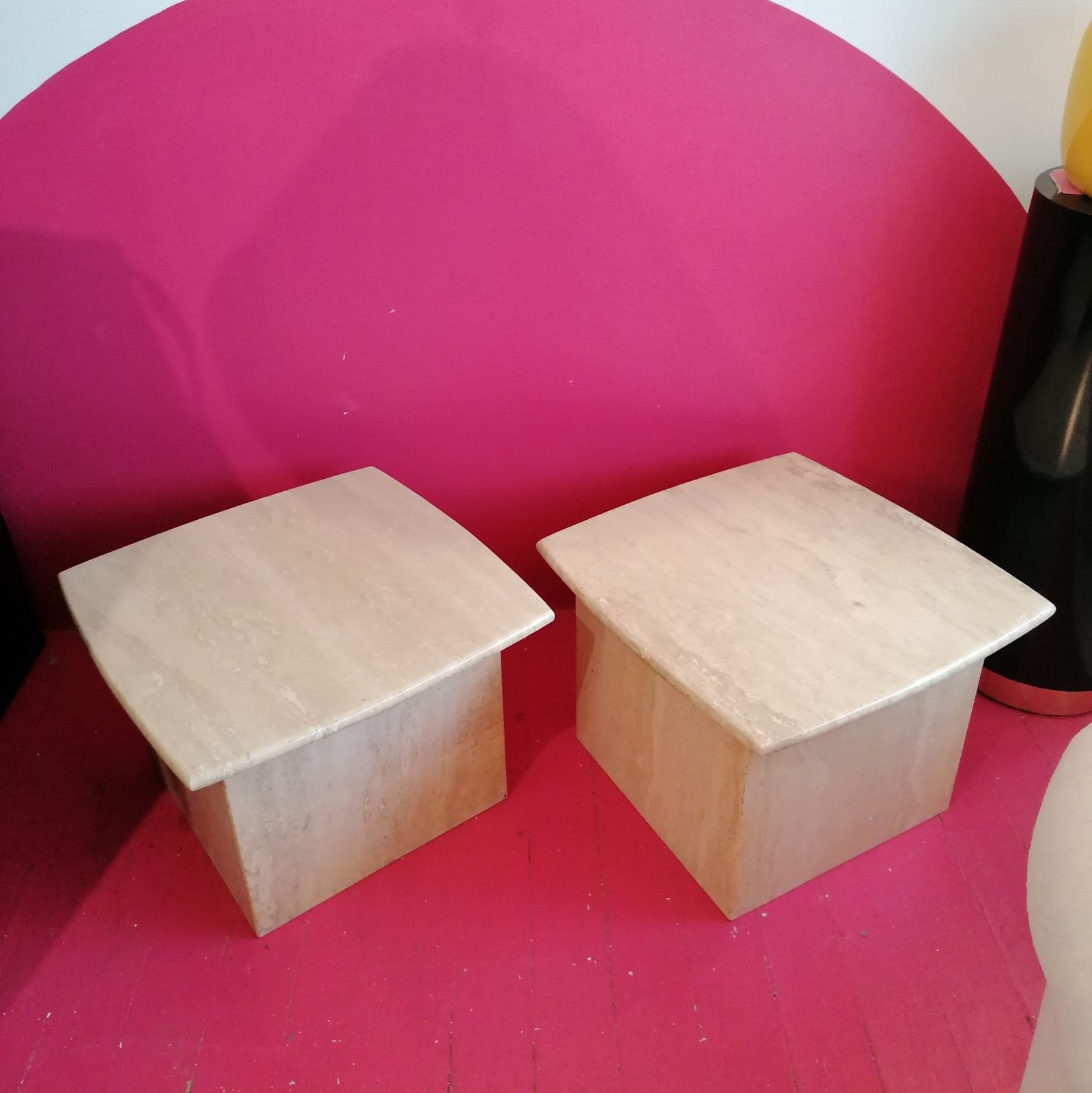 photo vinterior Vintage Post Modern Polished Travertine Side Or End Tables, USA 1980s, Two Available
