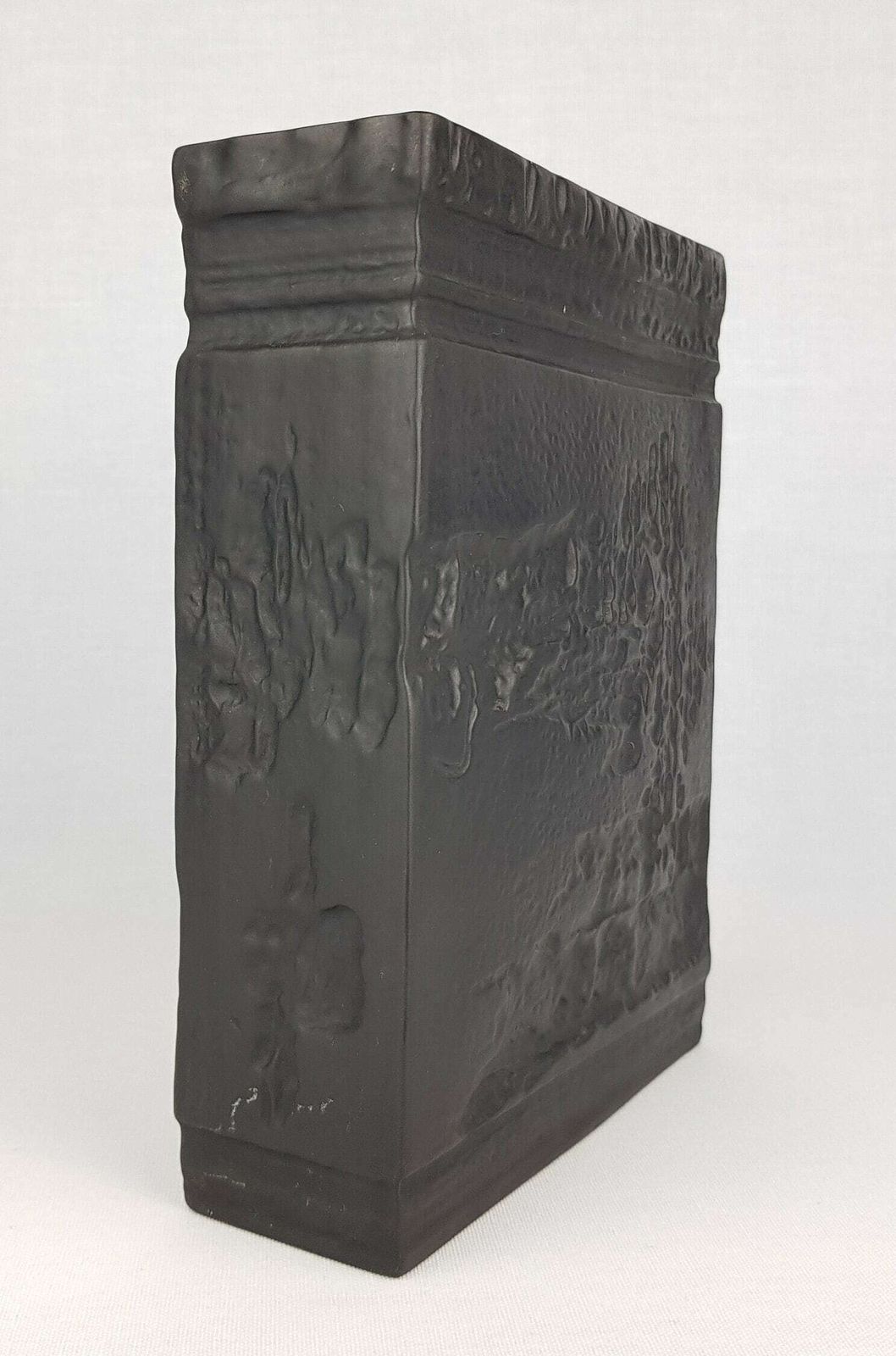 Vintage Rosenthal Black Matte Porcelain China Vase With Relief Decor By Martin Freyer Studio Linie Porcelaine Noire 1960 70s photo for sale