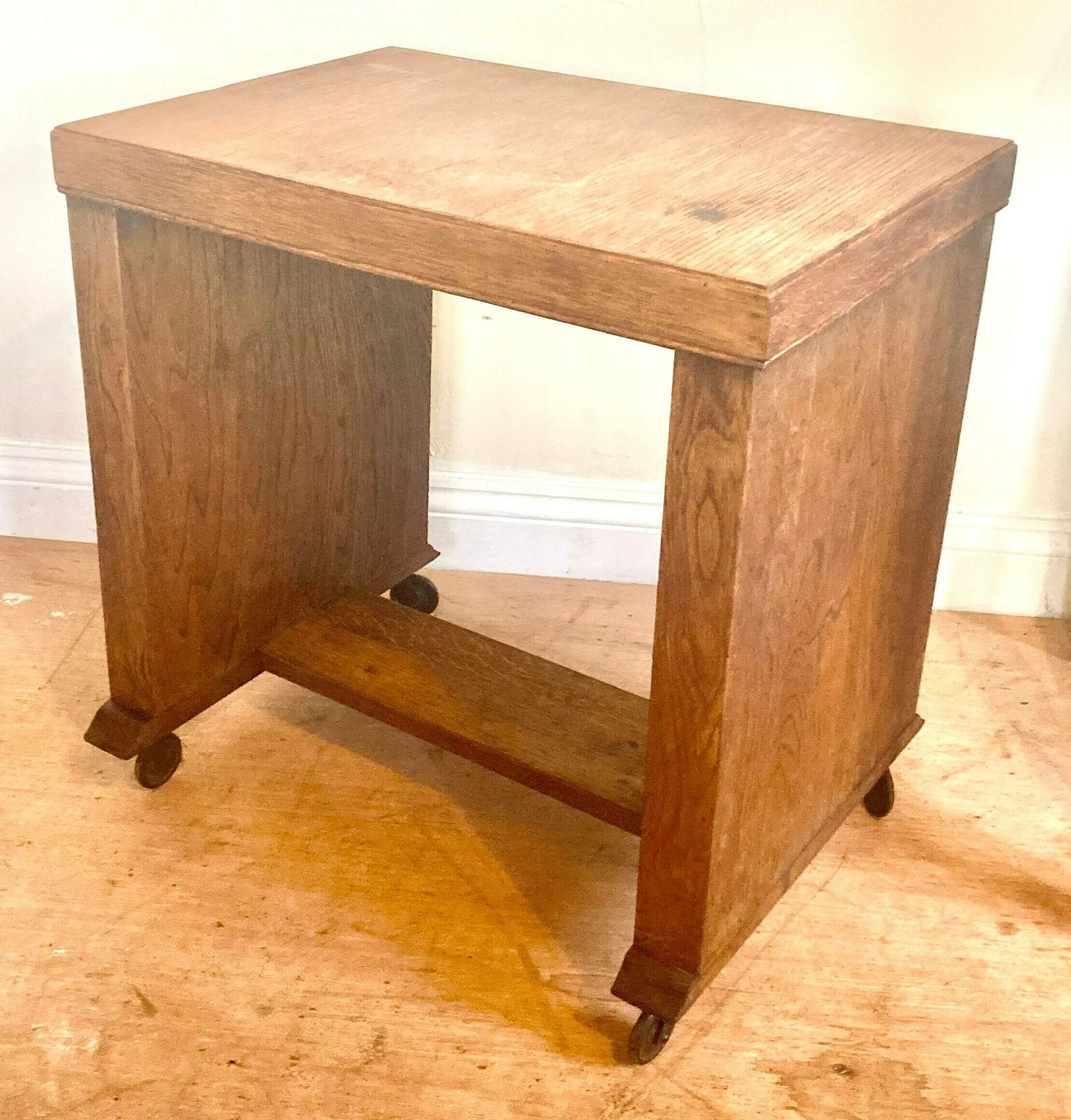 Mid Century Oak Side Table Trolley Coffee Table Occasional Hall Antique Industrial Vintage Drinks Wheels