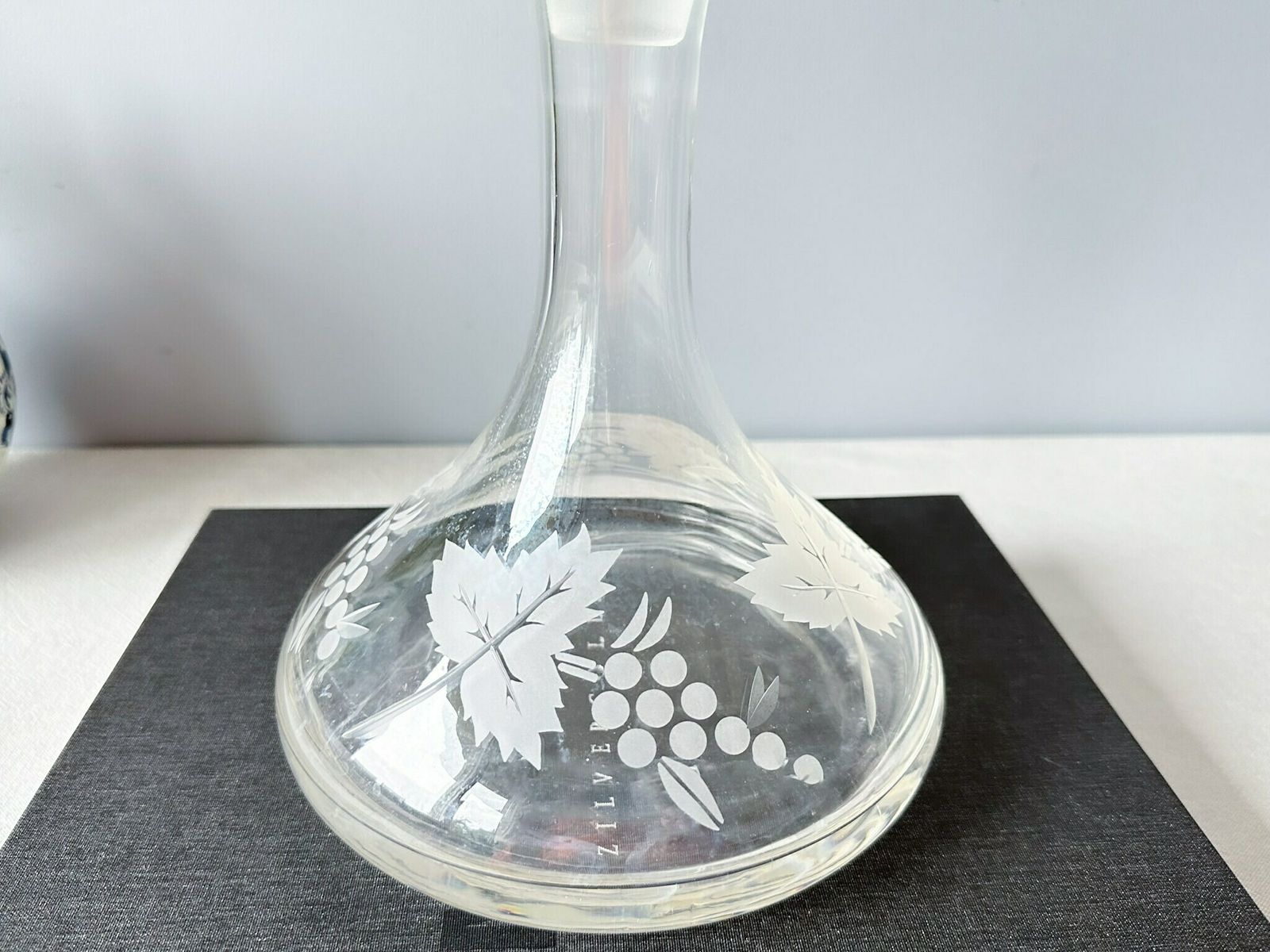 Vintage Glass Wine Decanter, Mid Century Glass Decanter, Grapes And Leaves Decor photo vinterior