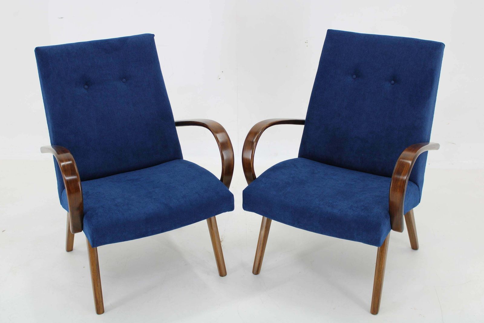 1960s Pair Of Jaroslav Smidek Armchairs For Ton, Czechoslovakia photo for sale