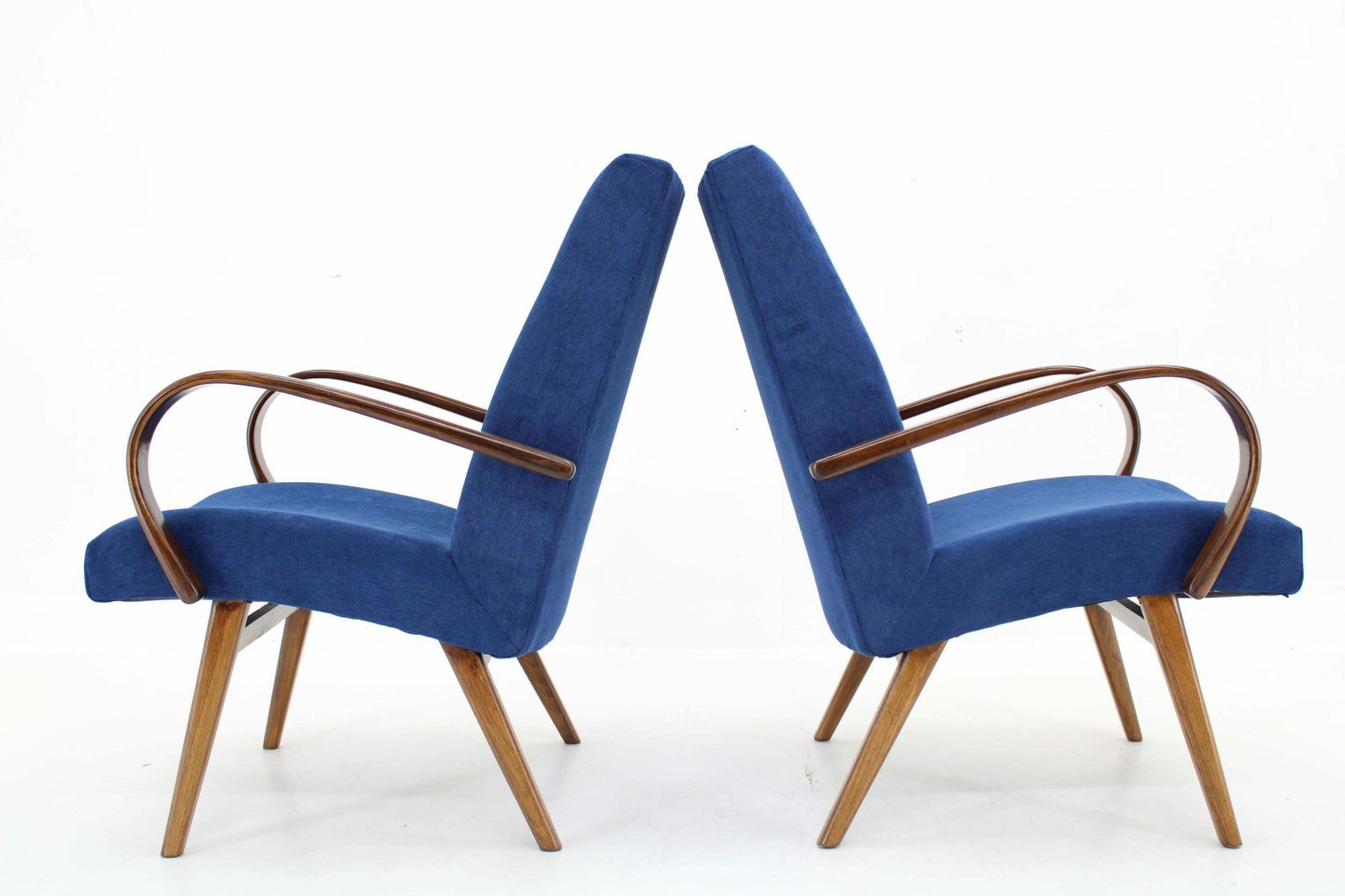 1960s Pair Of Jaroslav Smidek Armchairs For Ton, Czechoslovakia photo vintage