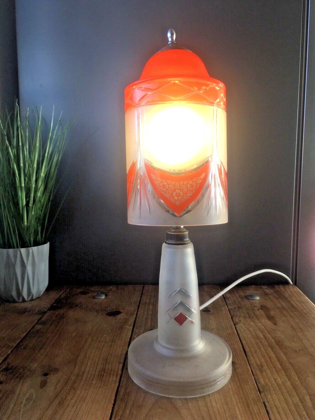photo vinterior Art Deco 1930s Orange Frosted Geometric Etched Glass Lamp Base And Light Shade