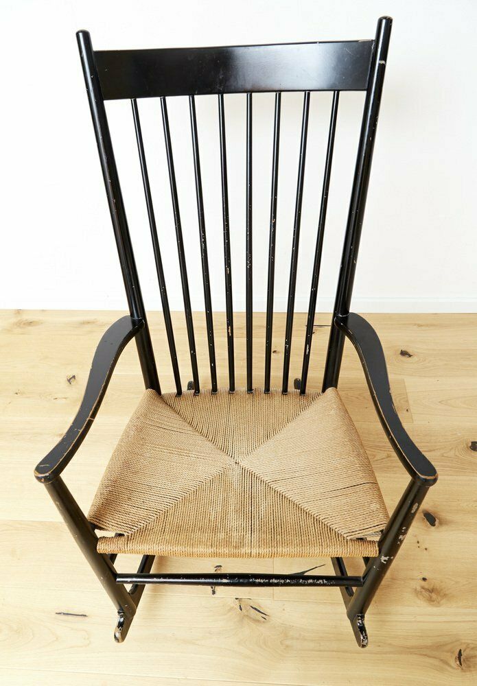 photo vintage Rocking Chair J16 By Hans Wegner For Fdb Møbler, 1944