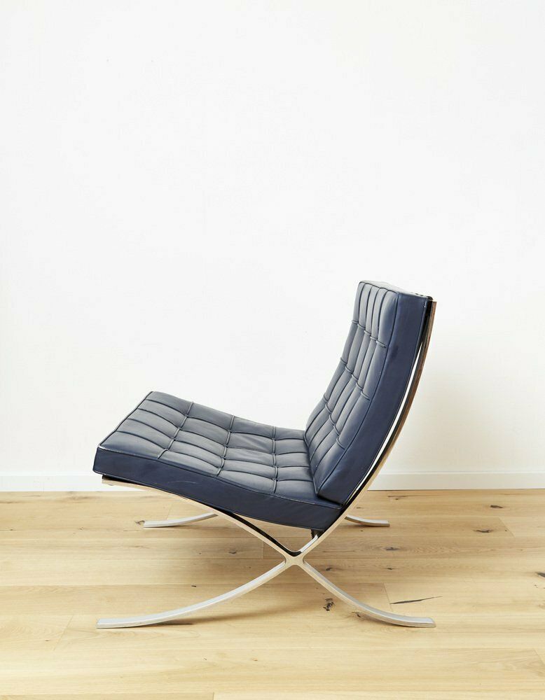 photo vintage Mr 90 Barcelona Lounge Chair By Ludwig Mies Van Der Rohe For Knoll Inc. / Knoll International, 1950s