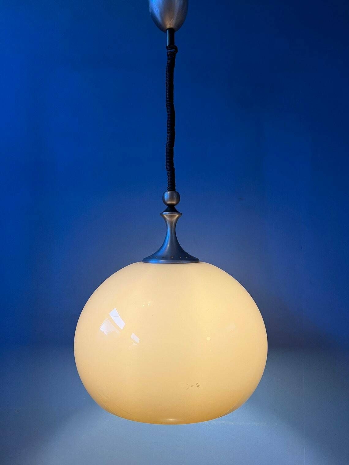 Mid Century Plexiglas Dijkstra Space Age Mushroom Hanglamp photo for sale