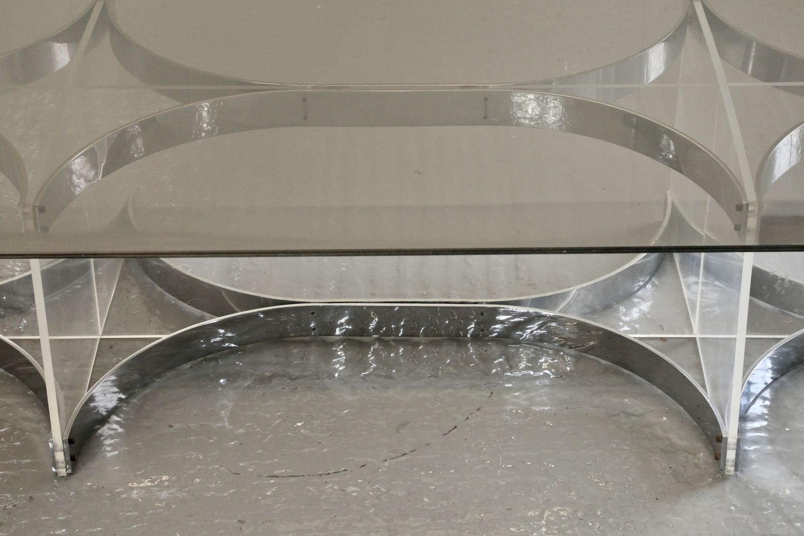 Alessandro Albrizzi, Fine Mid Century Chrome Plated Steel & Lucite Coffee Table photo vintage