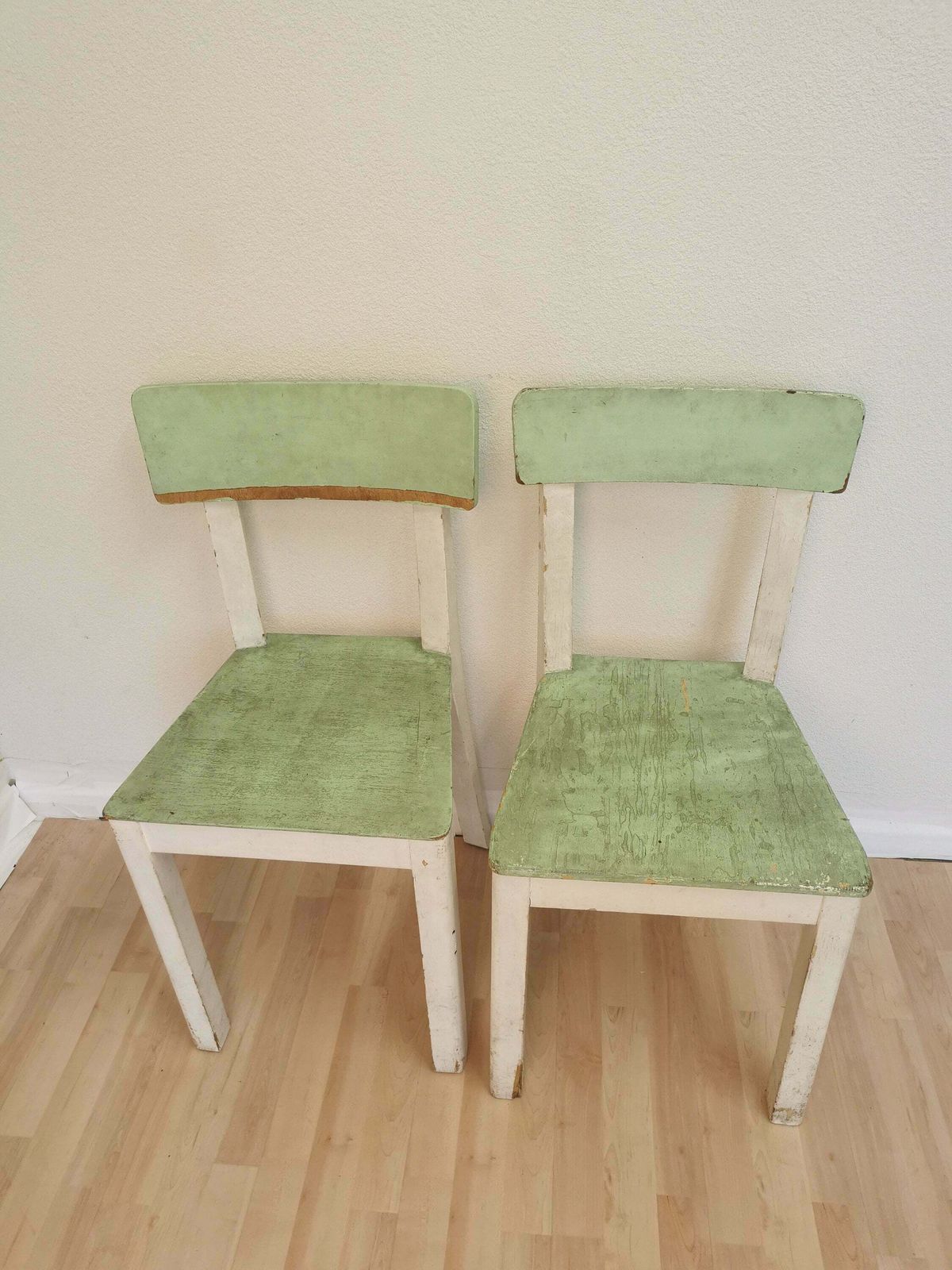 Set Of 2 Vintage Wooden Dine Chairs In White And Green / 1970s Farmhouse Country Cottage Dining Chairs With Original Patina / Cozy Interior / photo furniture