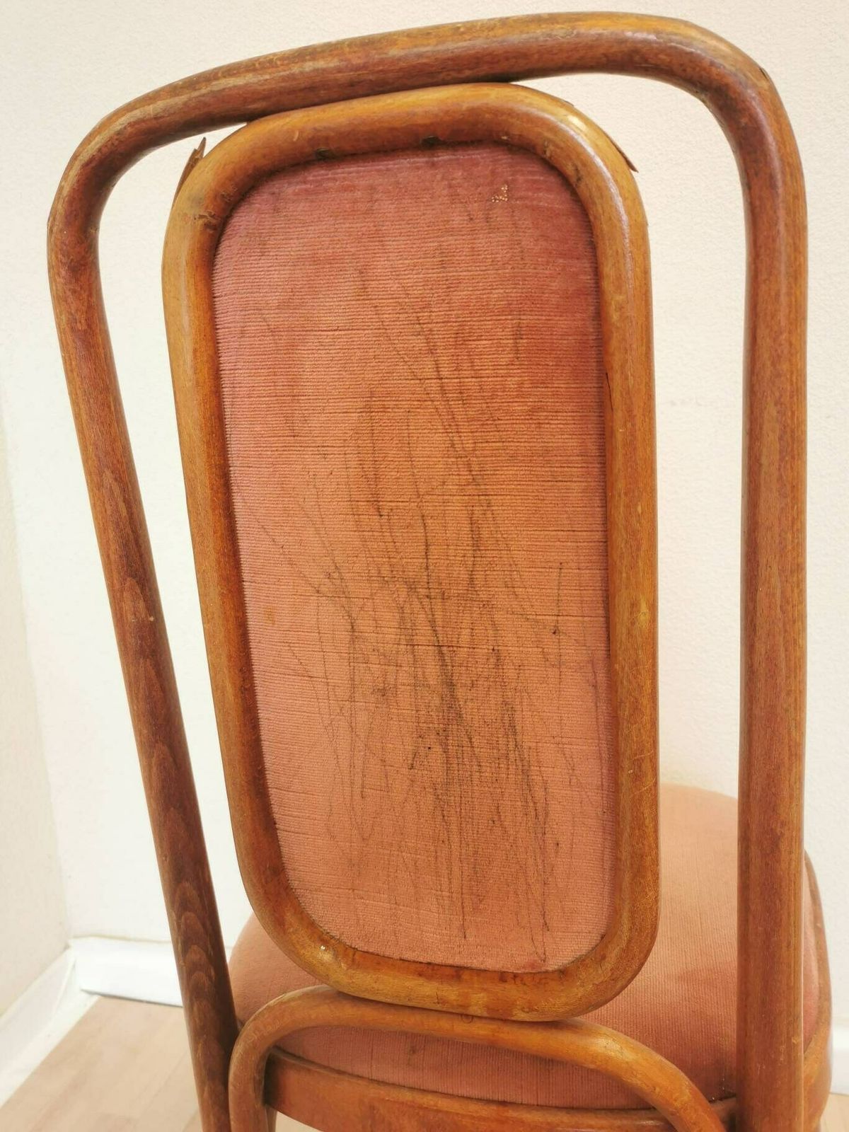 Vintage Wooden Dine Chair In Thonet Sytle With High Backrest And Cushioned Seat In Brown Pink / 1970s, Yugoslavia / Mid Century Dining Chair photo Furniture