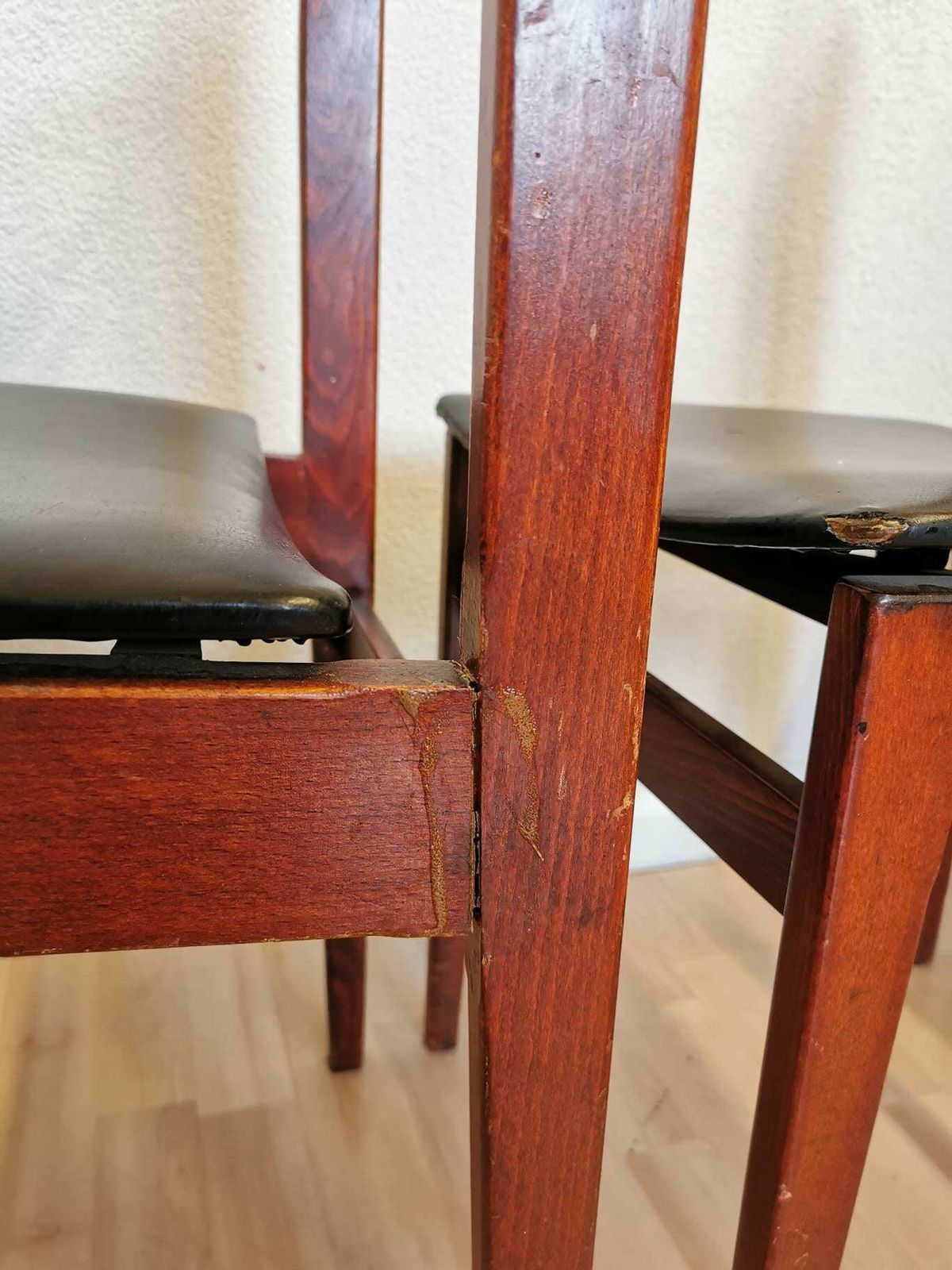 Set Of 4 Vintage Wooden Dining Chairs / Designed By Branko Ursic For Stol Kamnik / 1970s, Yugoslavia / Model 2087 Minimalistic Scandinavian photo vintage