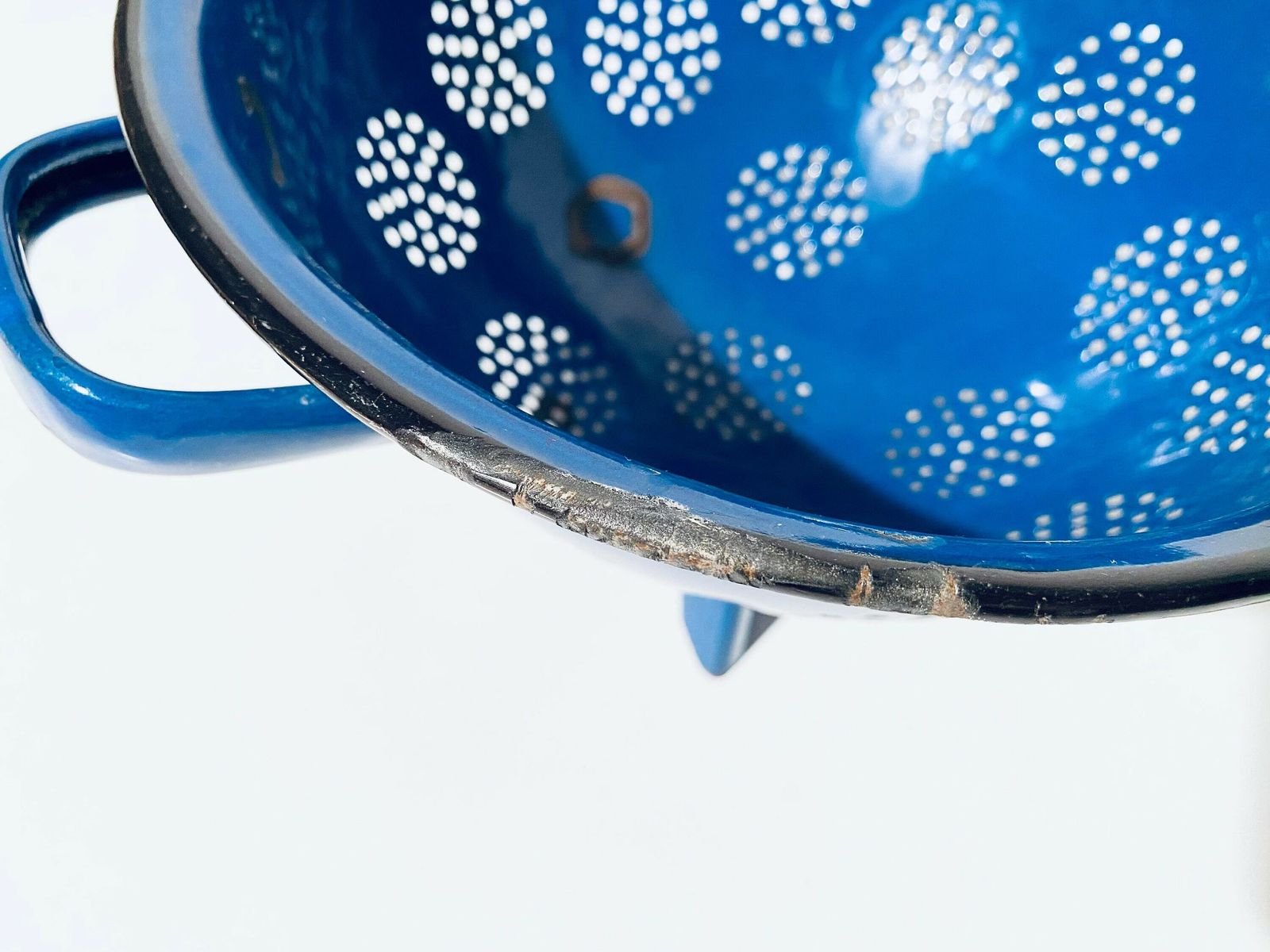photo furniture Blue Enamel Kitchen Sieve / Kitchen Colander / 1920s Vintage Decor