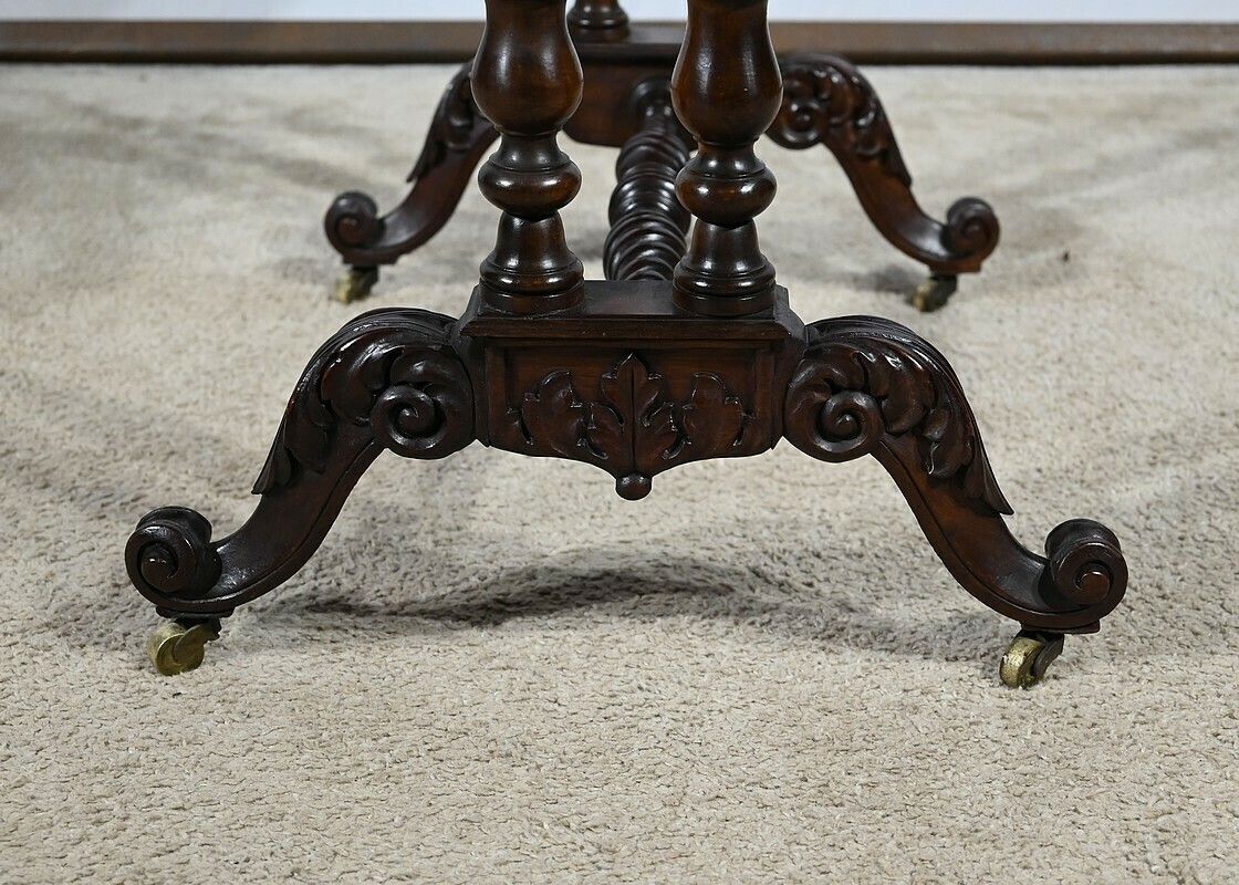 photo vintage Small Table Hairdresser, Time Restoration – Early 19th Century