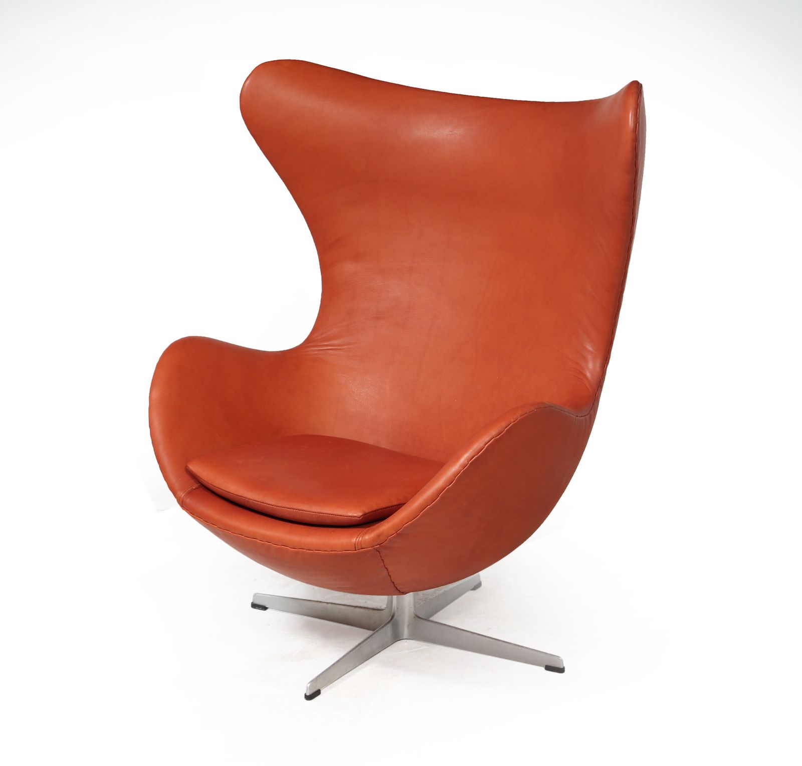 Leather Egg Chair By Fritz Hansen photo furniture
