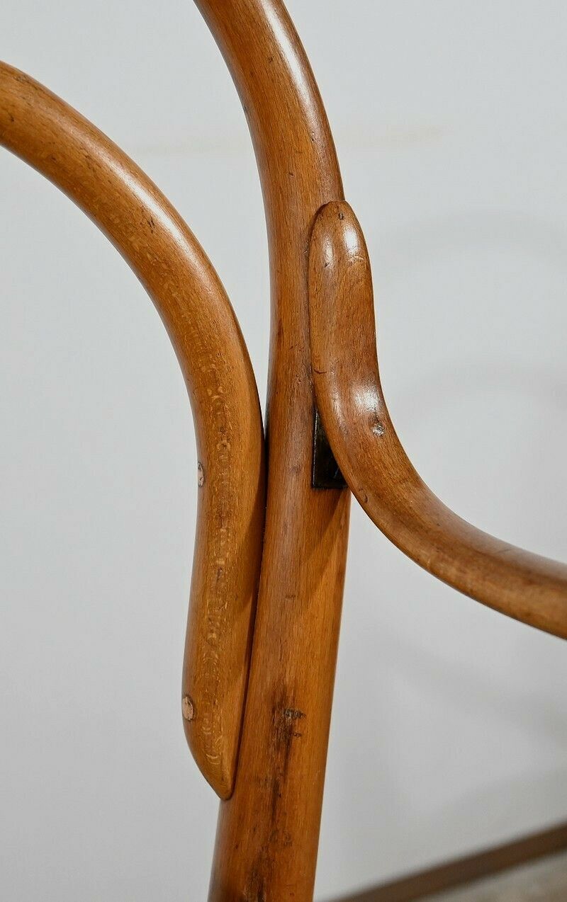 Children's High Chair In Curved Beech, Stamped Thonet   Early 20th Century photo vintage