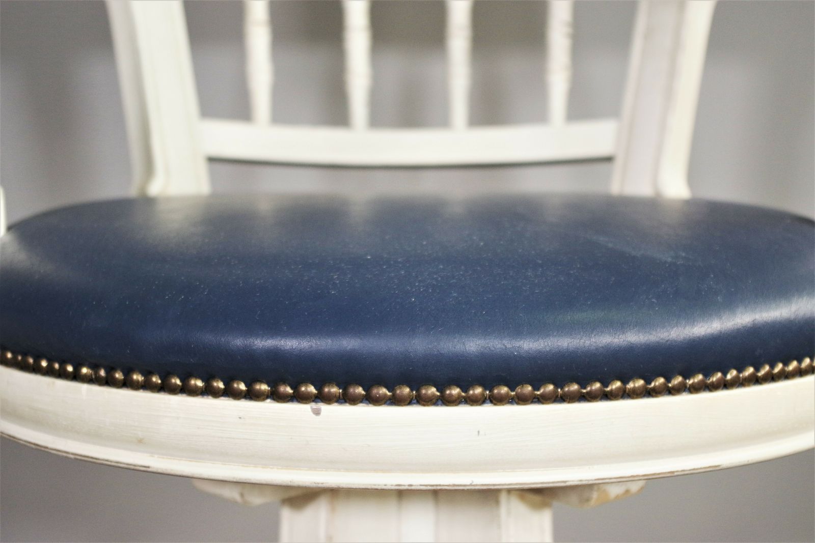 Swivel Armchair In The 80s Marine Style photo furniture