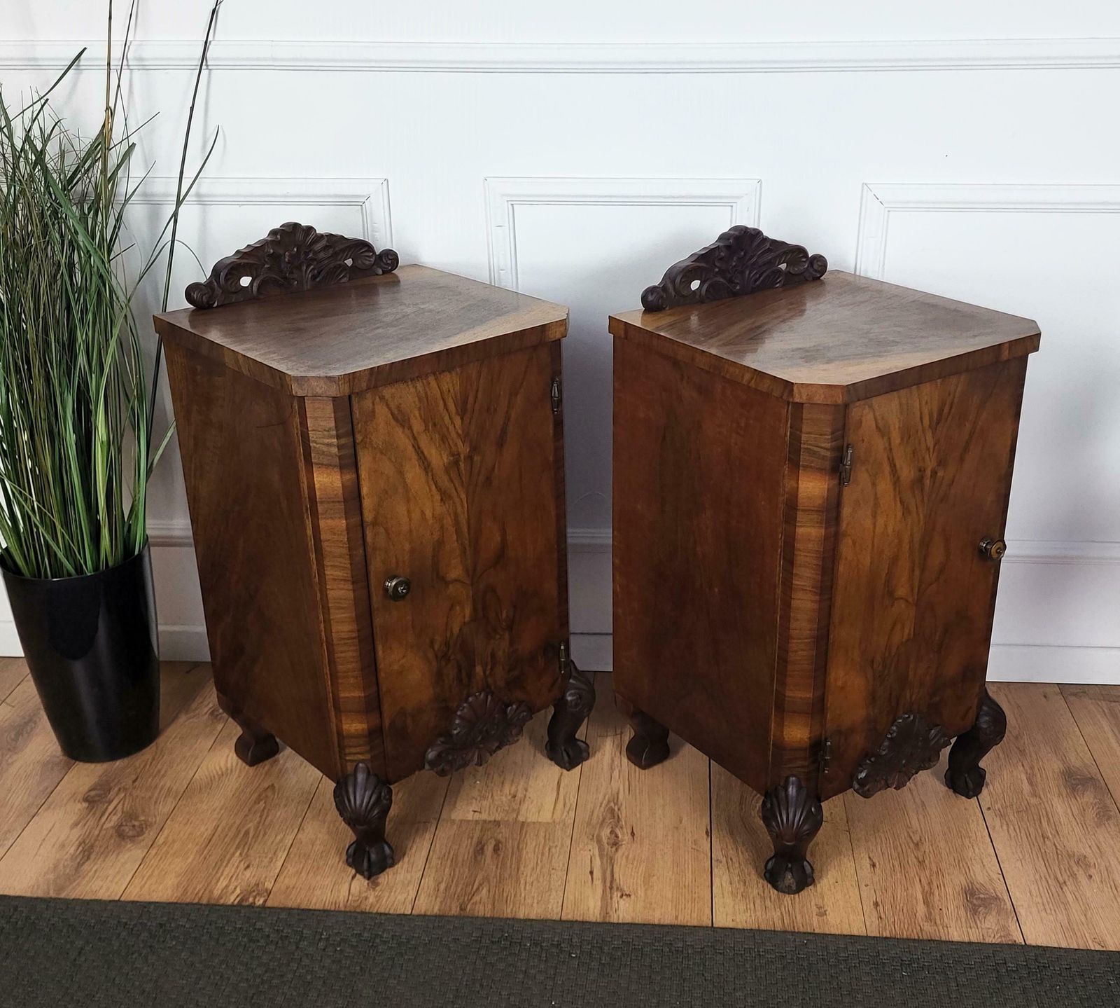 photo furniture Pair Of Italian Art Deco Night Stands Bed Side Tables In Burl Walnut