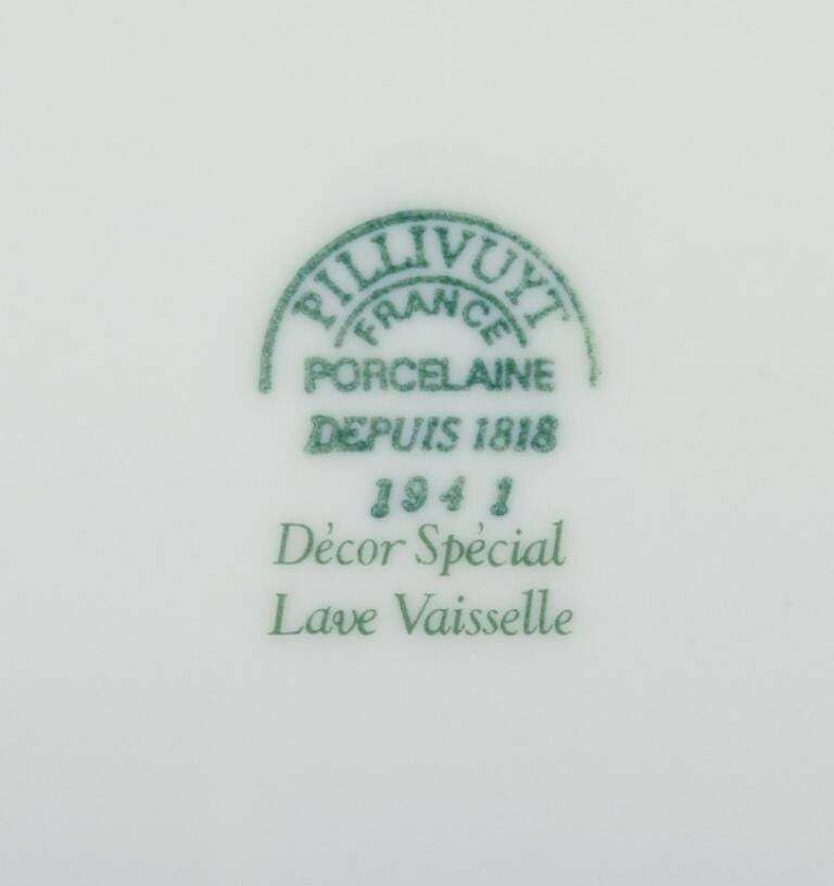 Pillivuyt, France. Four Large Dinner Plates In Porcelain With Seafood Motif photo 290.0