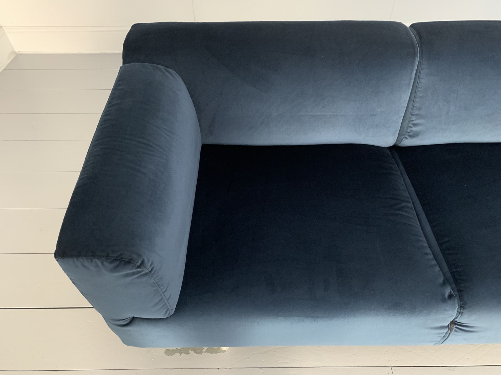 Cassina “250 Met” L Shape Sectional Sofa – In Navy Blue Velvet photo vinterior