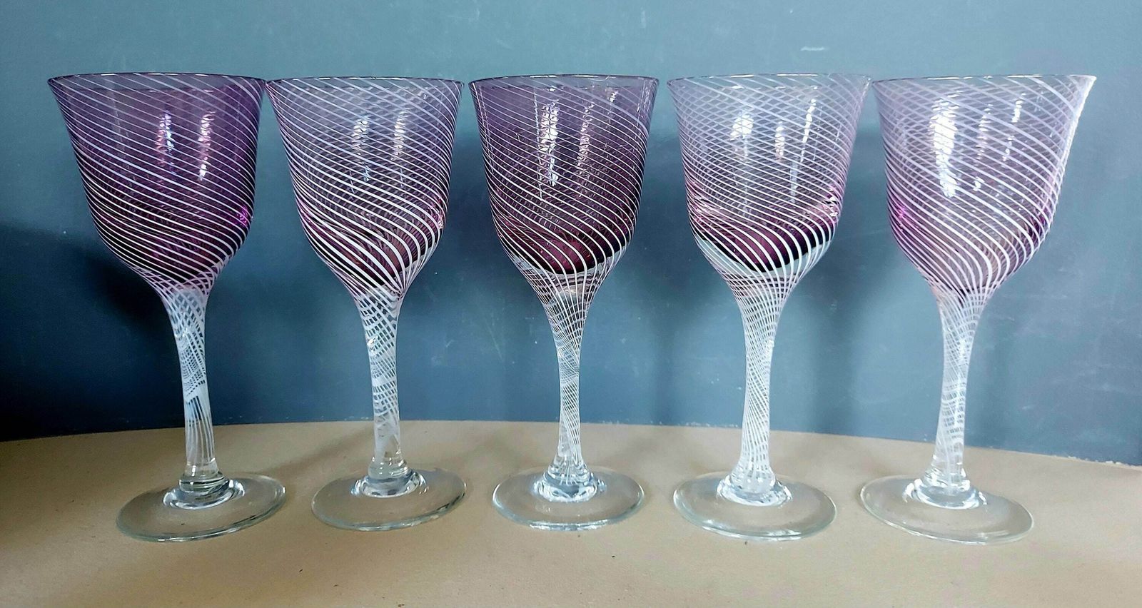 5 Vintage Handblown Swirled Amethyst Glass Stemmed Wine Glasses, 175ml