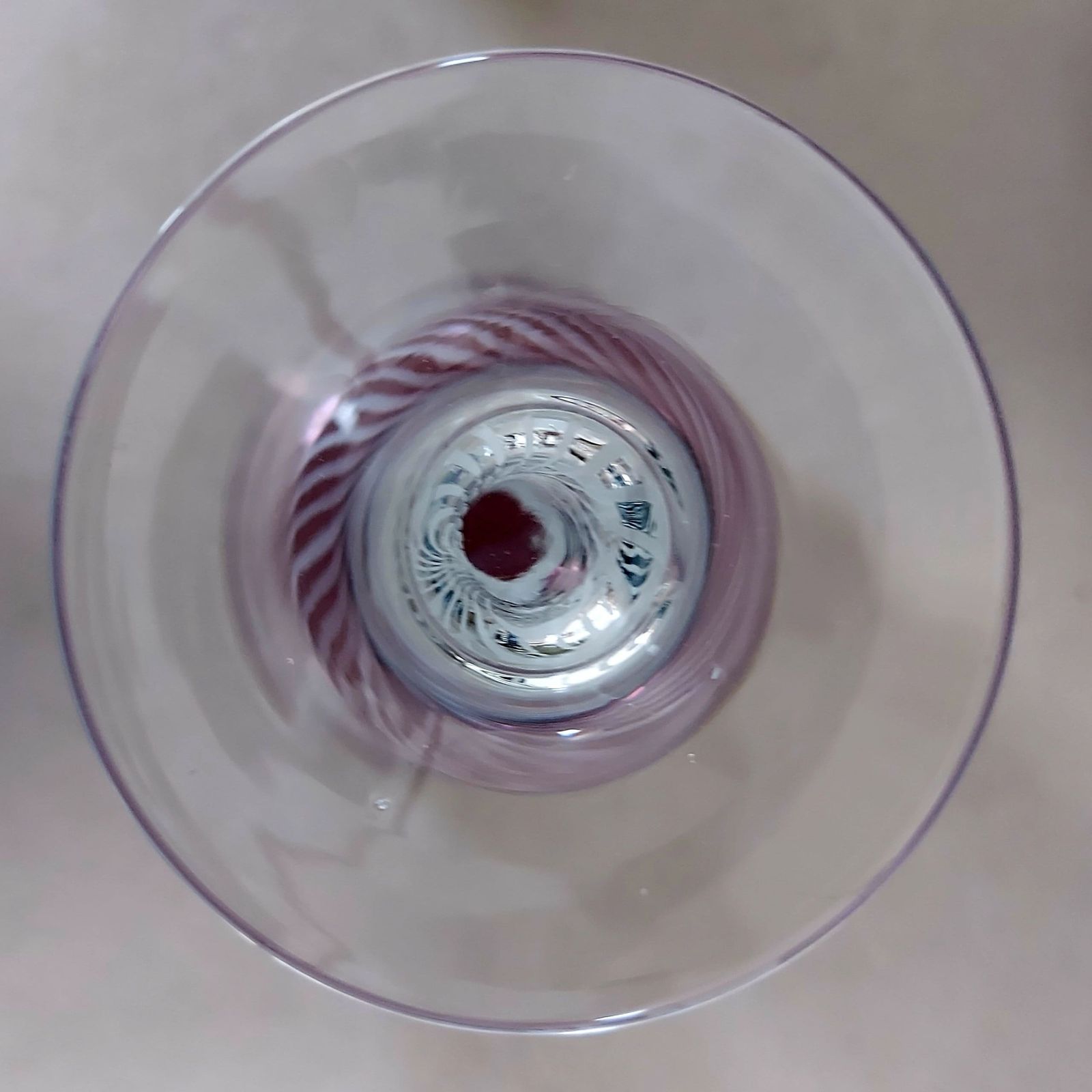 photo furniture 5 Vintage Handblown Swirled Amethyst Glass Stemmed Wine Glasses, 175ml