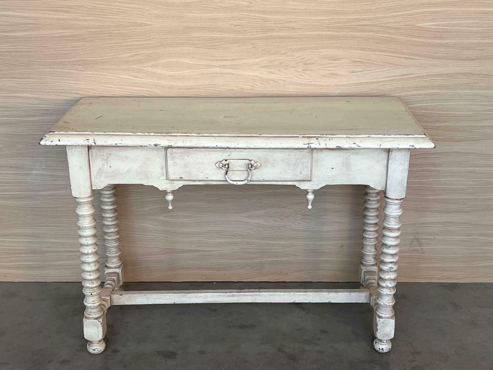 Table de ferme rustique d'époque avec tiroir, Espagne photo for sale