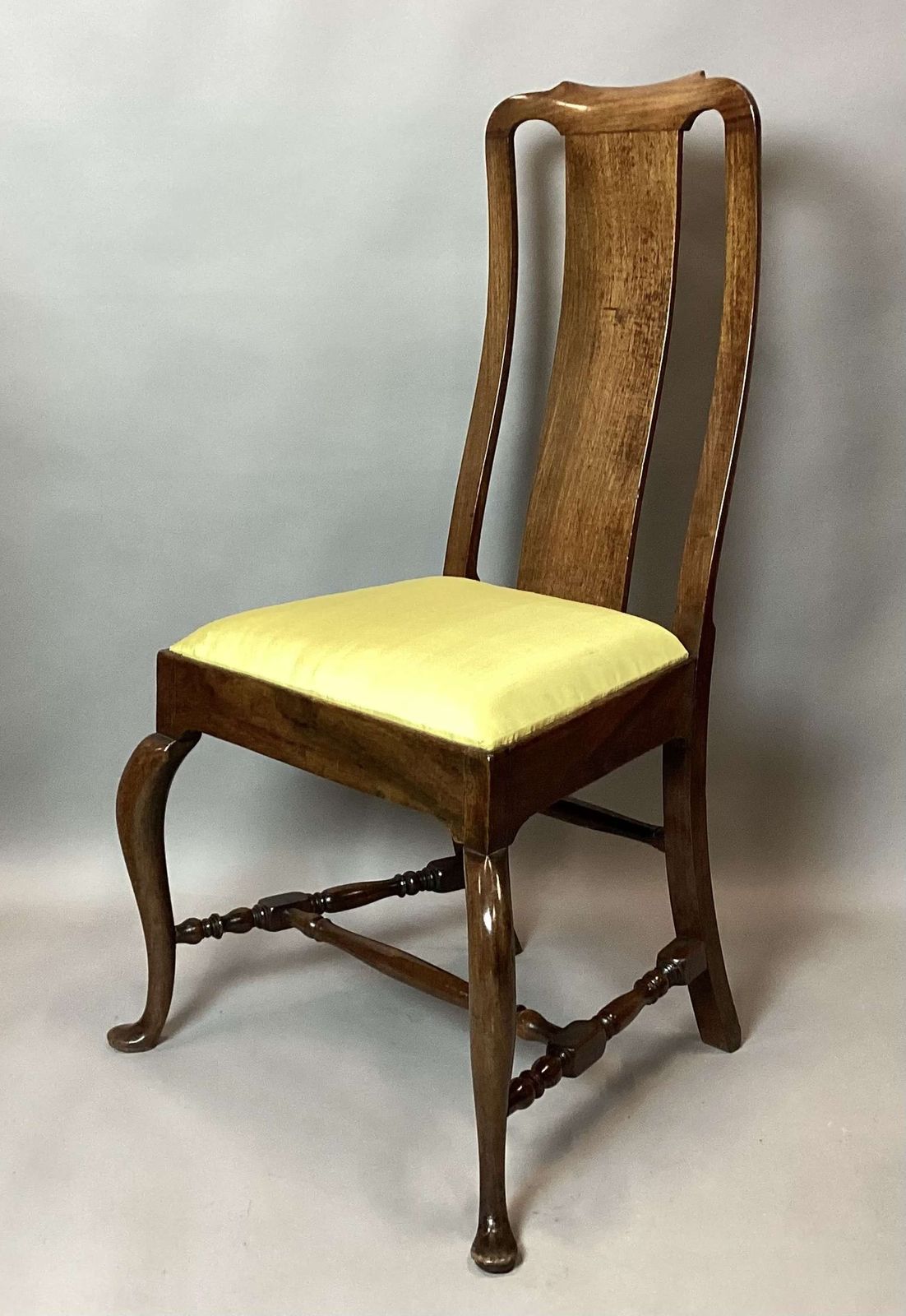 photo vintage Rare C18th Pair Of Chinese Huanghuali Side Chairs
