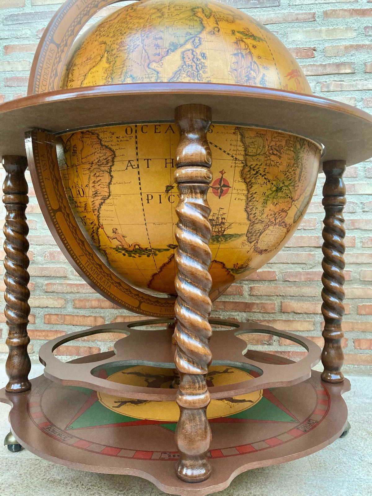Globe bar vintage italien, années 1960 photo vintage