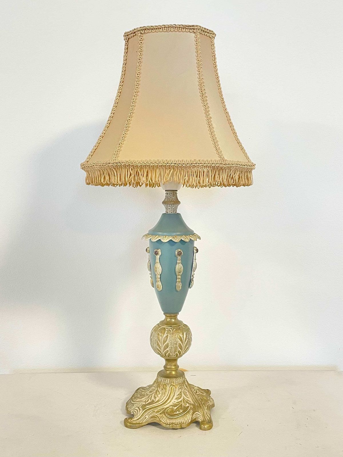 Vintage 1930s Art Deco Table Lamp In Brass And Blue Painted Metal With Beautiful Details And Beige Fabric Shade photo vinterior