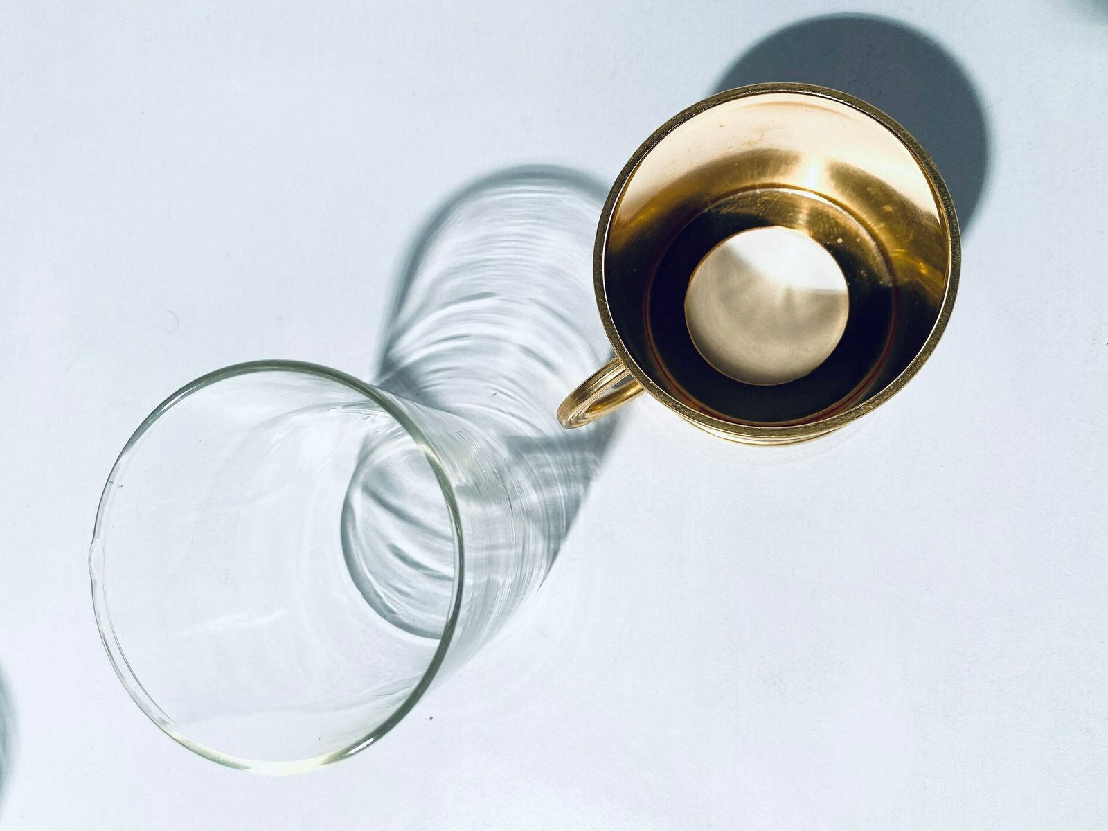 photo furniture The Turnwald Collection Six Tea Set Glasses With Duck Motif & 24 Carat Gold Plated Holder / Vintage Decor
