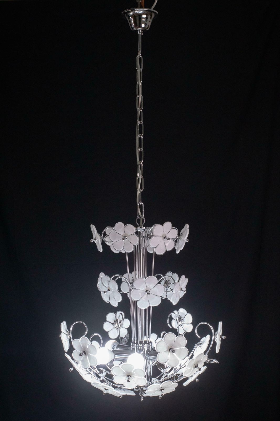 Spectacular Murano Chandelier Full Of White Flowers, New Bath Silver, 1980s £1,492.77 photo for sale