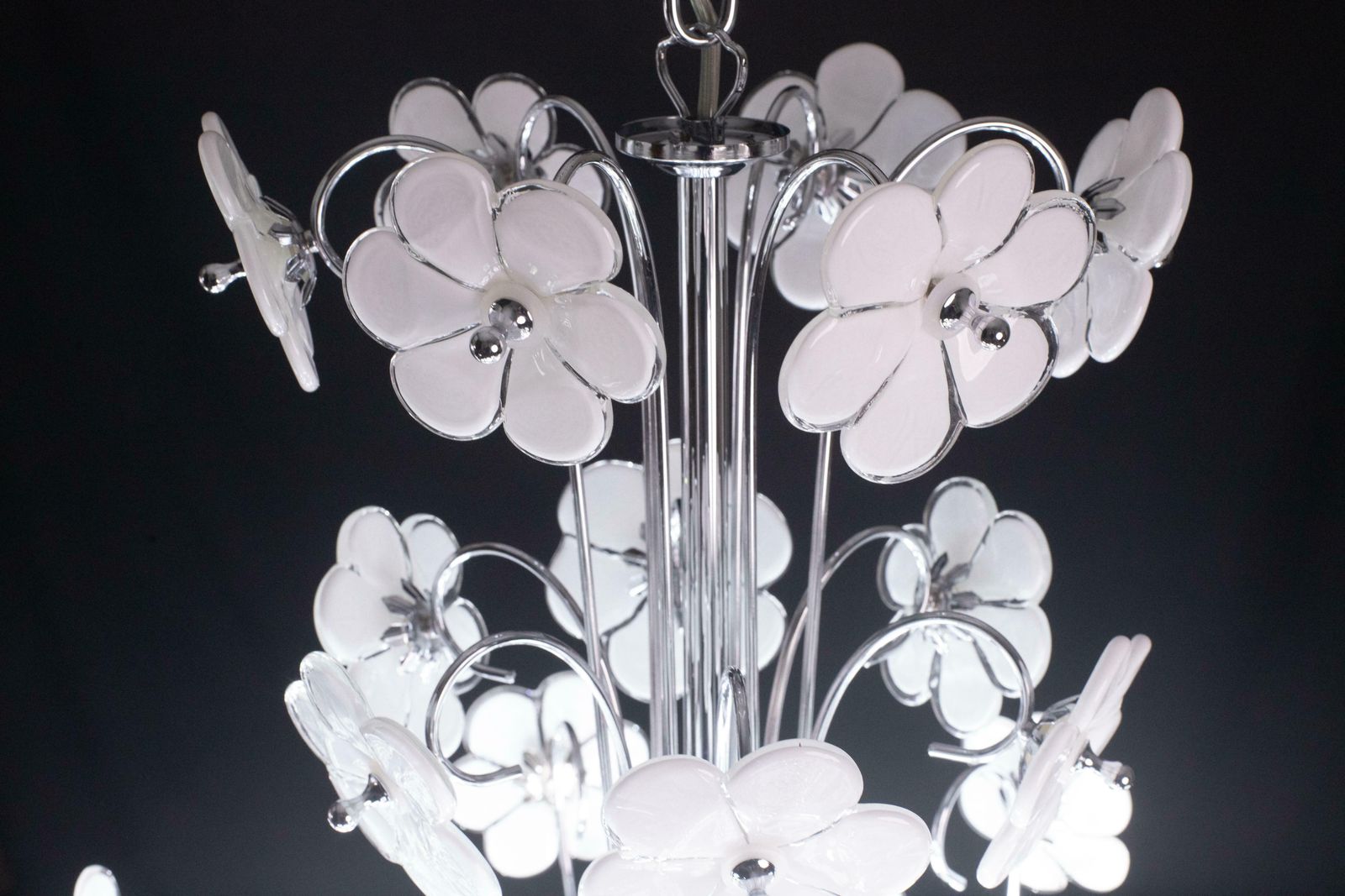 Spectacular Murano Chandelier Full Of White Flowers, New Bath Silver, 1980s £1,492.77 photo buy