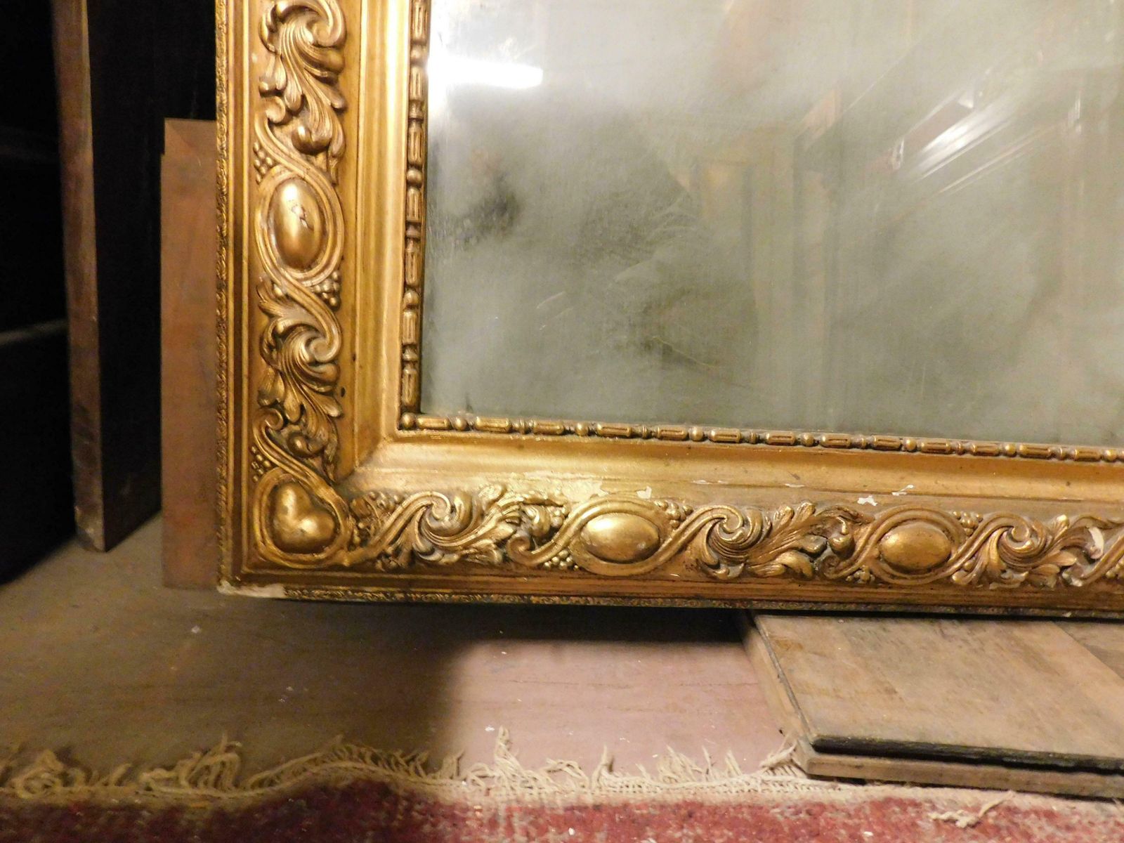 Gilt Wooden Wall Consolle Mirror With Carved Cymatium, Italy photo vinterior