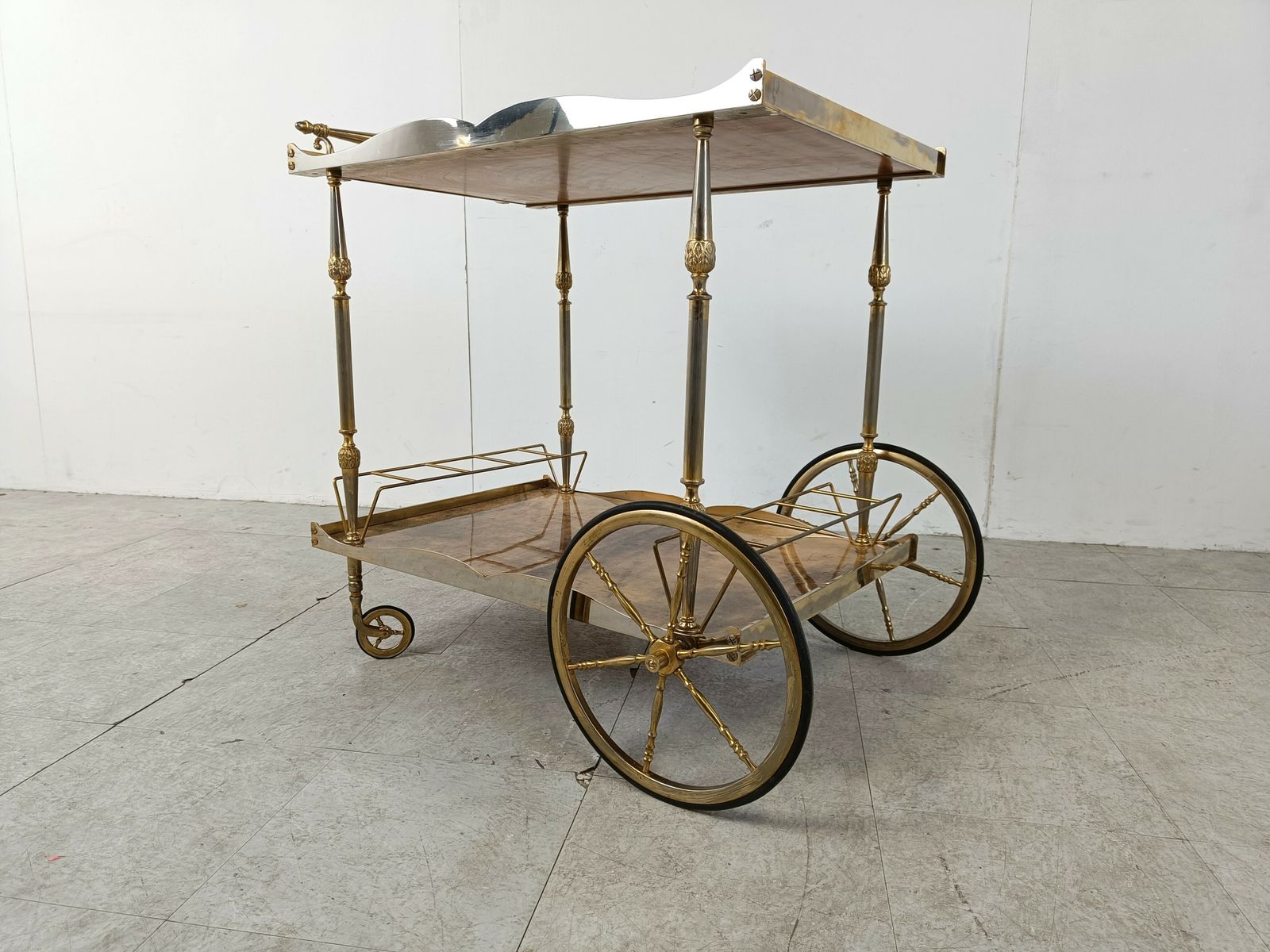 Italian Lacquered Goatskin / Parchment Serving Bar Cart By Aldo Tura, 1960s photo furniture