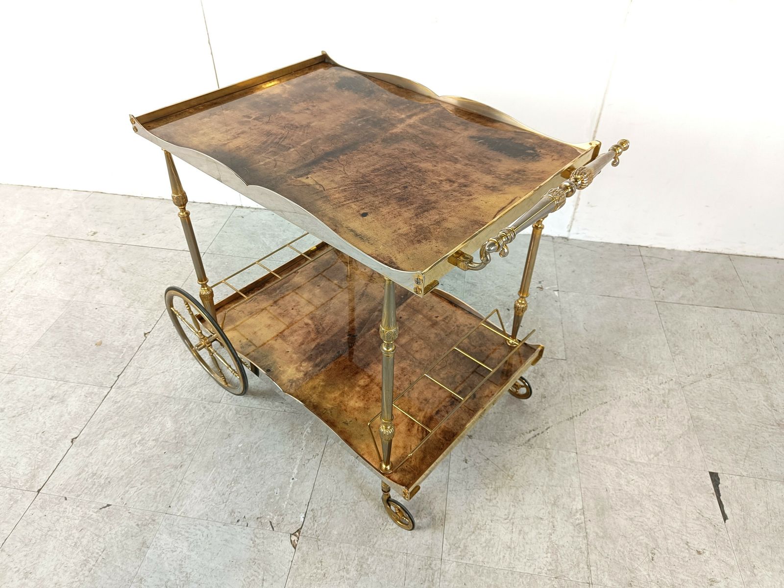 Italian Lacquered Goatskin / Parchment Serving Bar Cart By Aldo Tura, 1960s photo Furniture