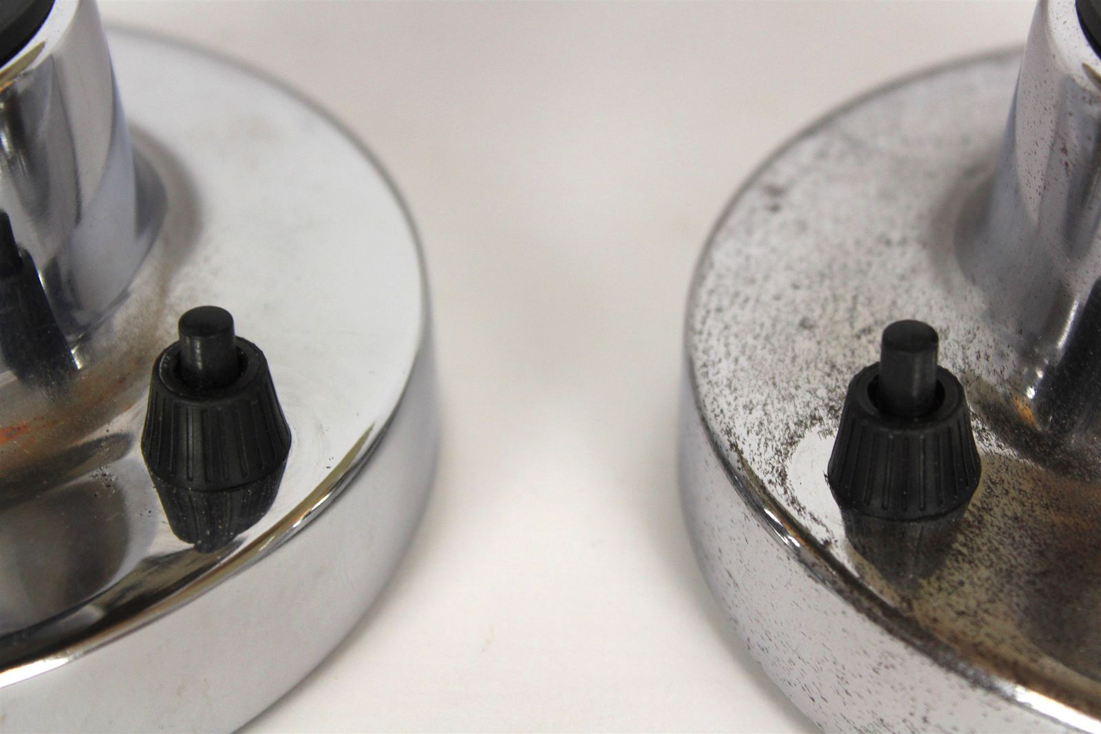 Bauhaus Style Chrome Table Lamps From Napako, 1940s, Set Of 2 photo vinterior