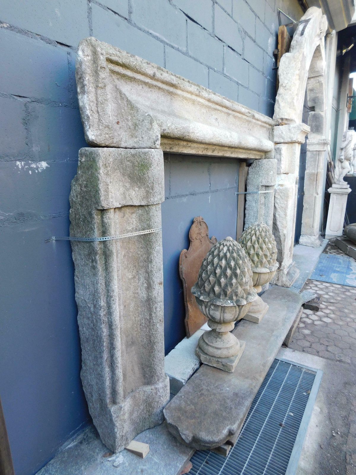 Mantle Fireplace In Gray Stone, Salvator Rosa, Italy photo vinterior