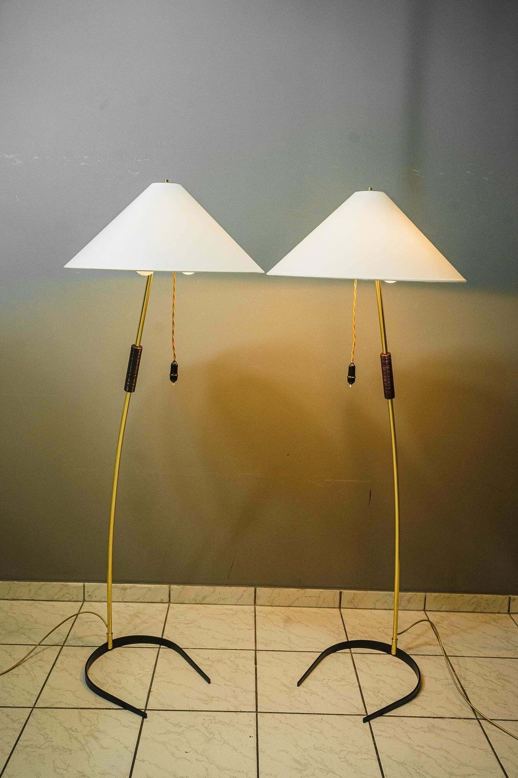 4039.0 2x Rupert Nikoll Floor Lamps With Wood Handle, Circa 1950s photo
