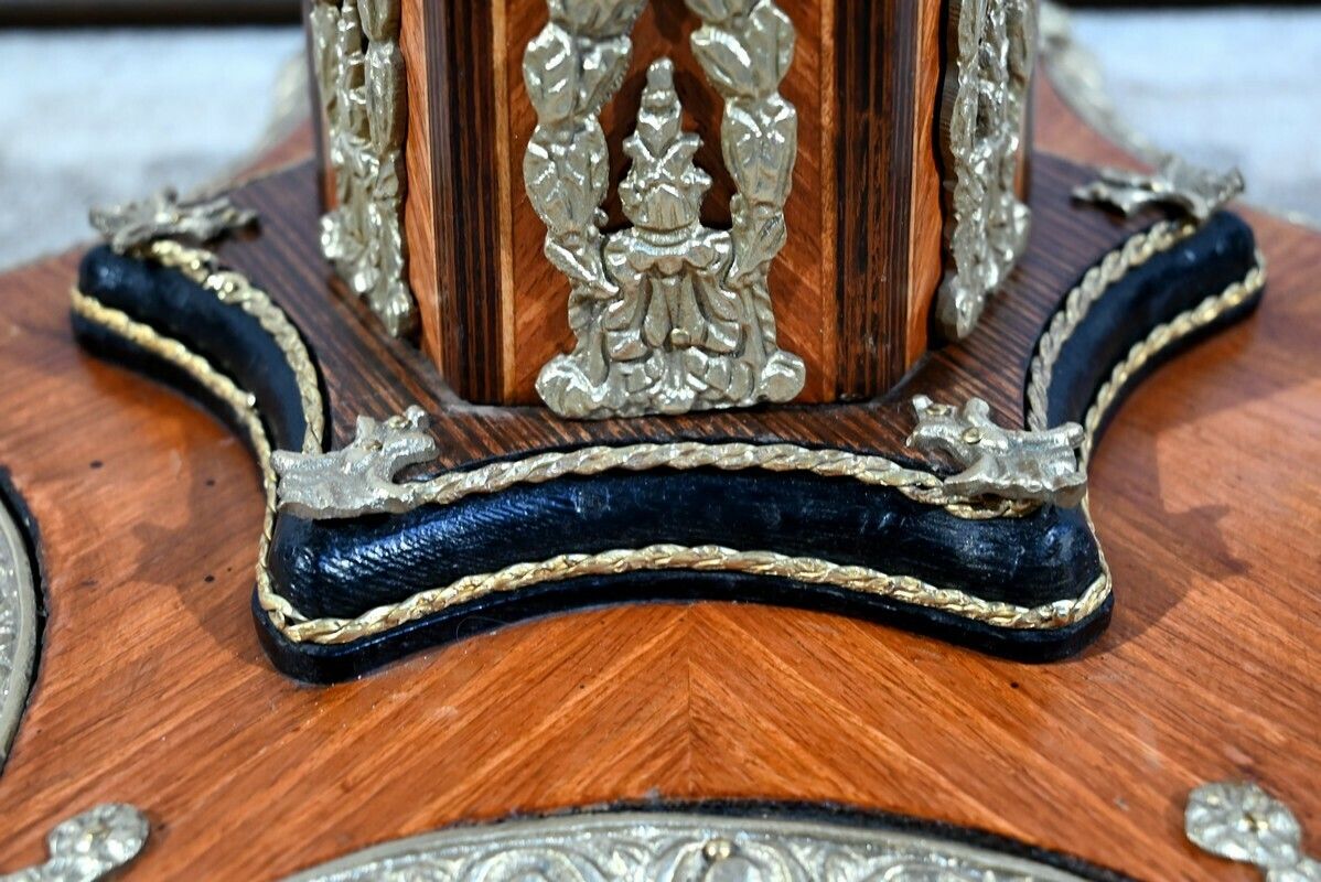 photo vintage Precious Wood Pedestal Table, Restoration Style, Napoleon III Period – Mid 19th Century