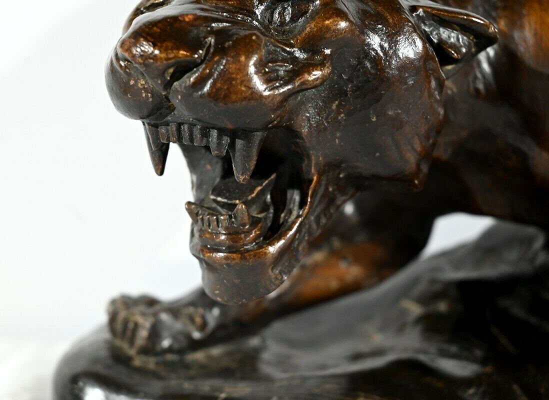 Patinated Terracotta Sculpture “Tiger On The Lookout”, Signed T.Cartier – Early 20th Century photo buy