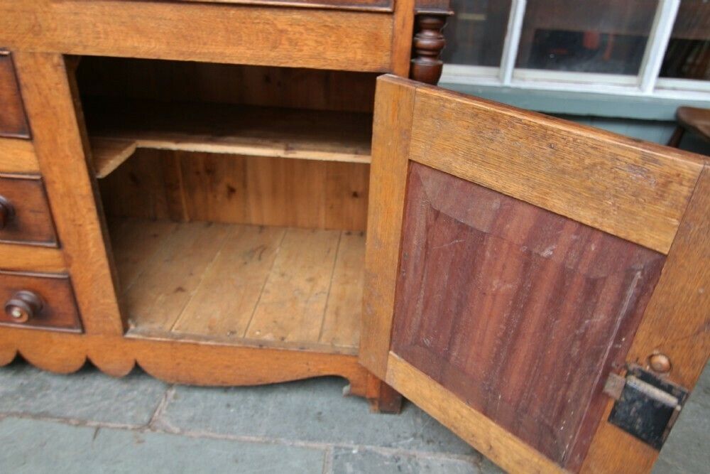 photo for sale 19th Century Welsh Talwrn Dresser