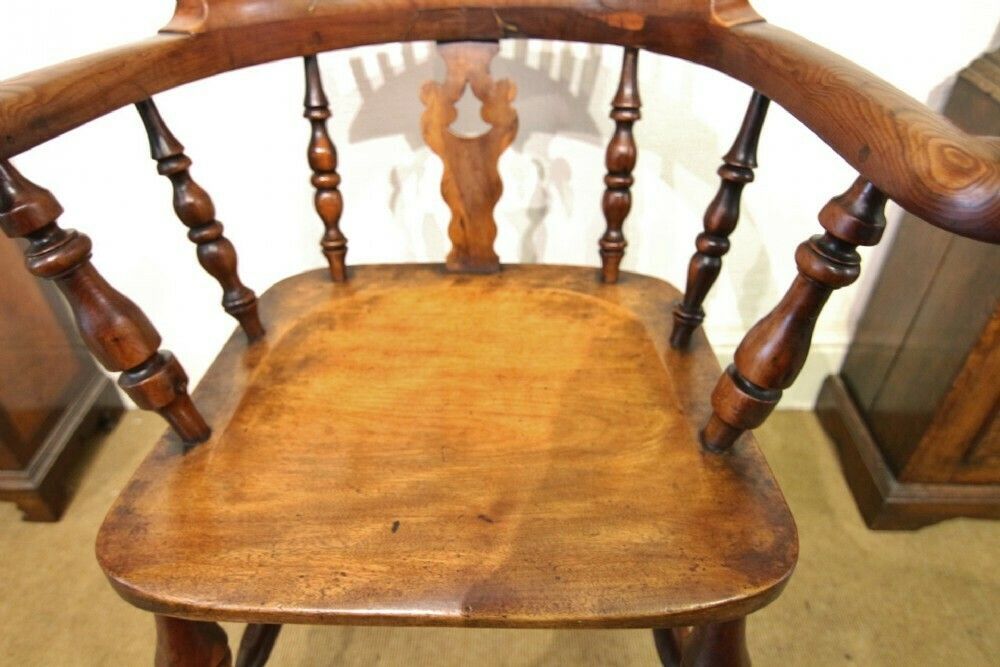 19th Century Broad Arm Yew Wood Windsor Armchair photo furniture