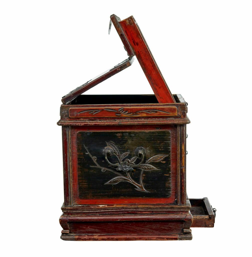Early 20th Century Lacquered Vanity Box photo Home Decor