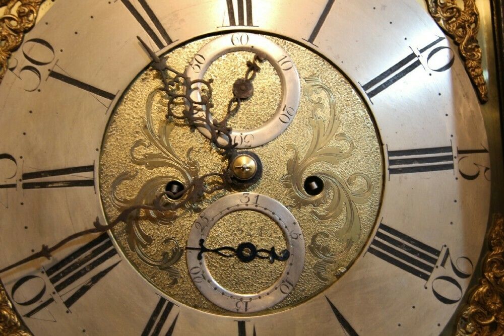 Good 18th Century Lancashire Oak & Mahogany Brass Dial 8 Day Longcase Clock 'Winstanley, Wigan' photo Home Decor