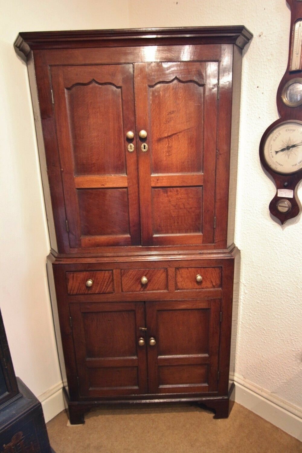 Fine 18th Century Welsh Oak Floor Standing Corner Cupboard In Two Parts