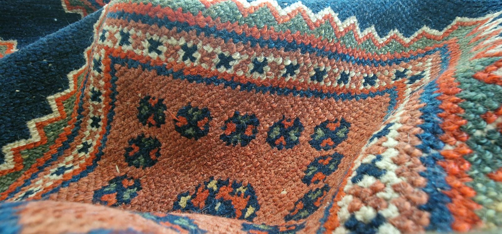 Antique Kurdish Accent Rug   3'9" X 5'5" photo Textiles