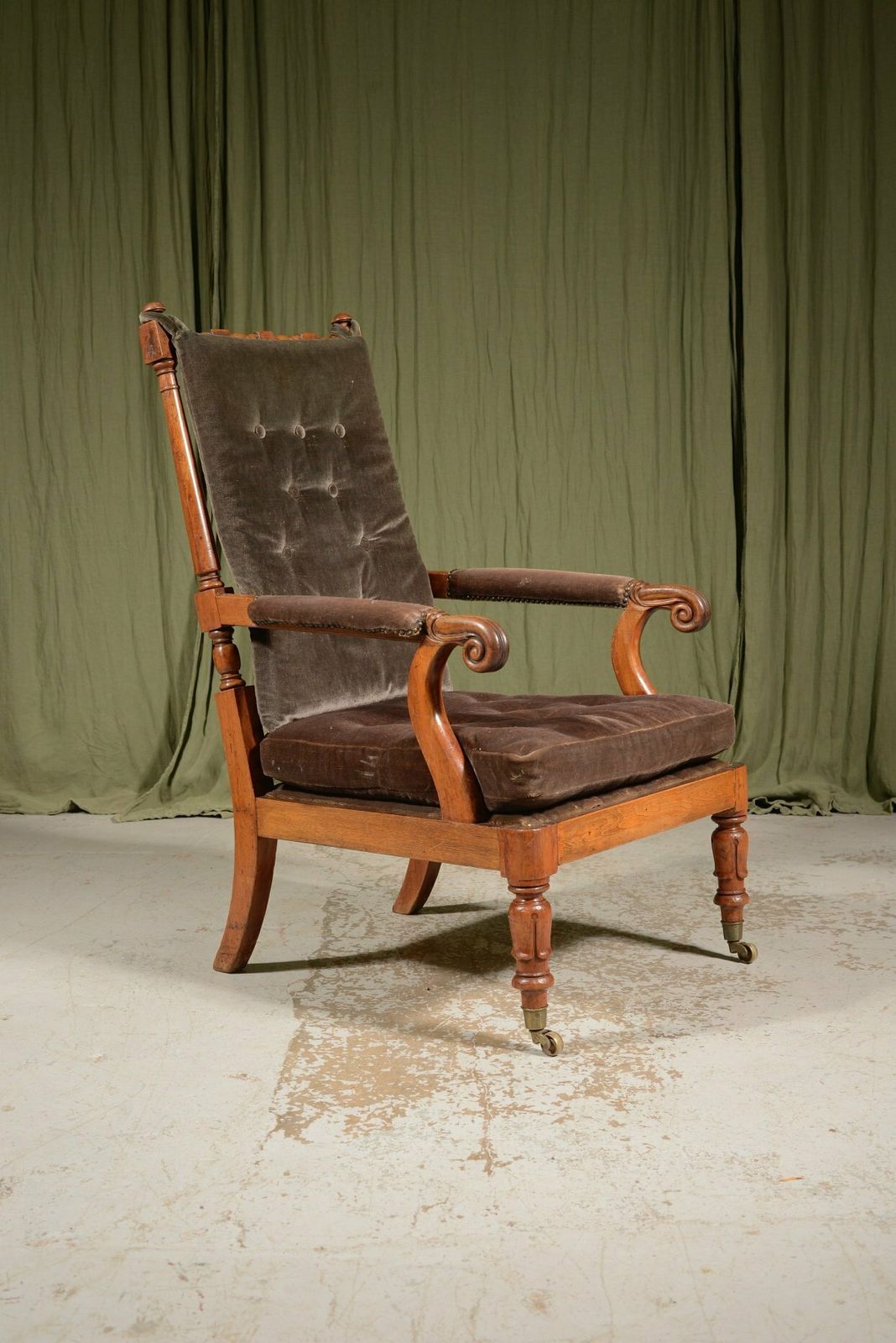 A William IV Mahogany Open Armchair In The Manner Of Gillows   C.1830 photo furniture