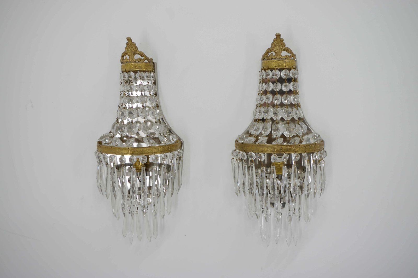 Set Of Two Art Nouveau Wall Lamps, 1920, Restored photo furniture