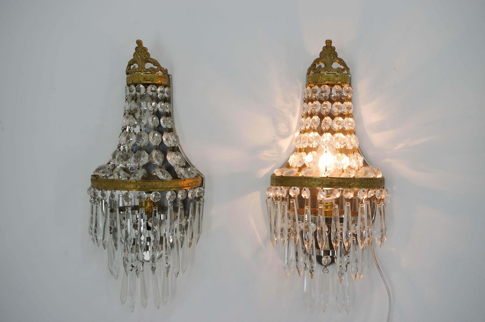 photo furniture Set Of Two Art Nouveau Wall Lamps, 1920, Restored