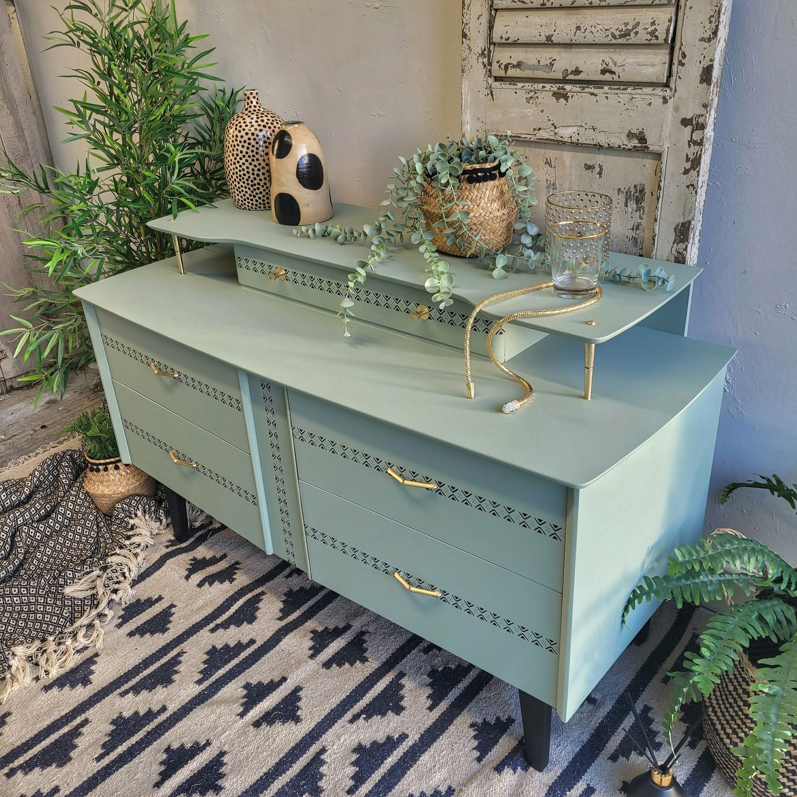 Commission Item! Green Black Chest Of Drawers   Painted Drawers  Dressing Table  Painted Drawers photo 695.0