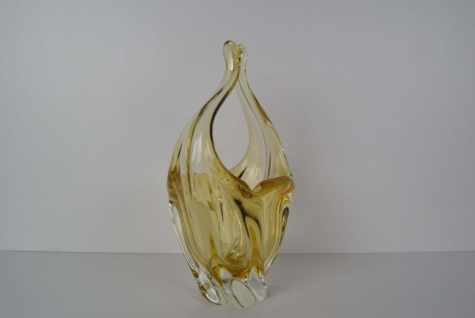 Art Glass Basket/ Egermann, Glaswork Novy Bor, Czechoslovakia, Circa 1980's. photo vinterior